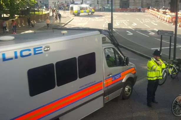 Westminster Bridge forced to close after 'unattended vehicle' is found